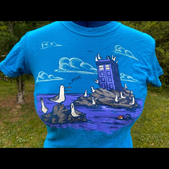 Finding Nemo Disney Dr Doctor Who Tardis Tshirt - Picture 4 of 4